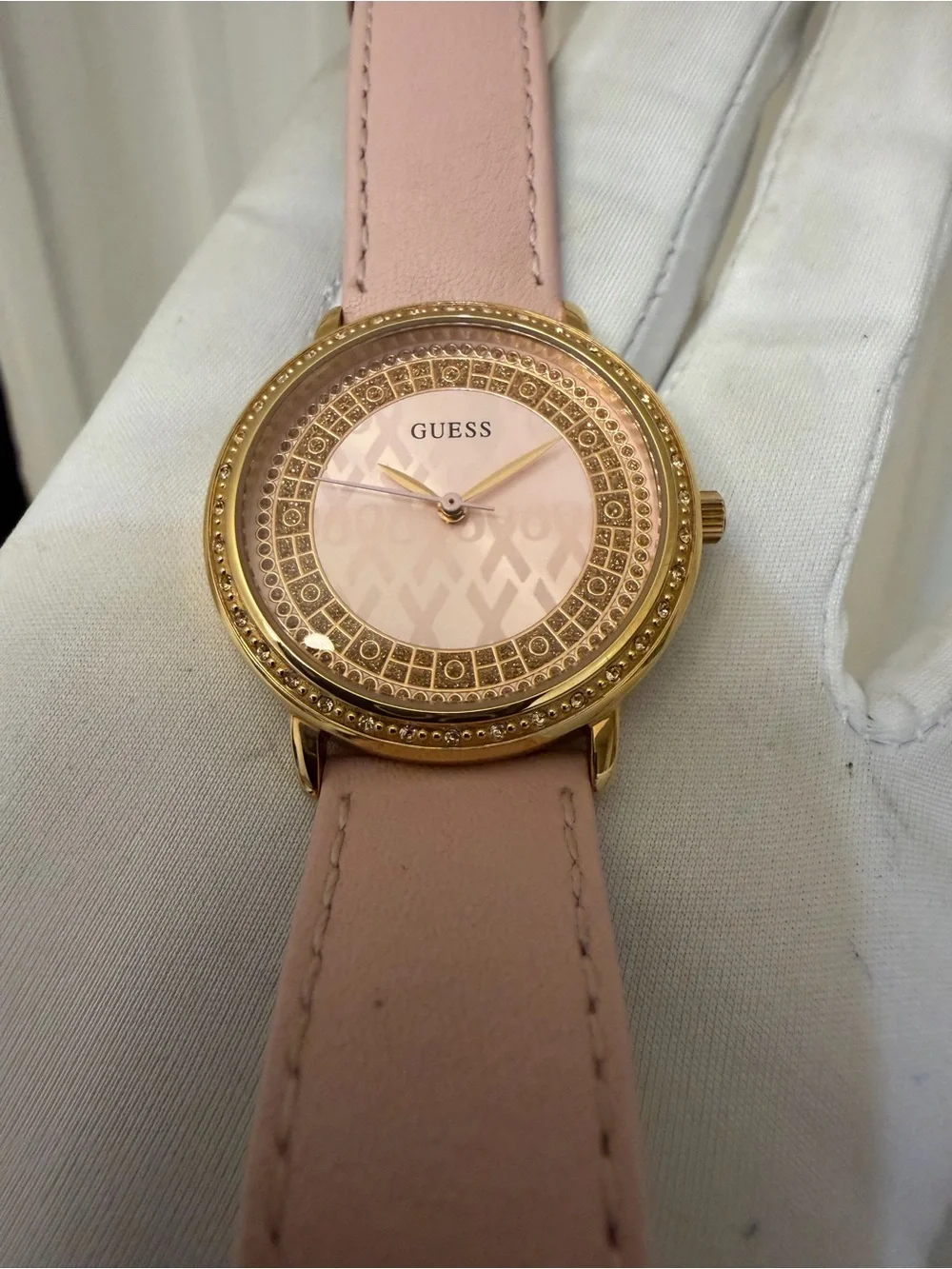 Guess Sparkling Pink Breast Cancer Awareness Ladies Watch W0032L7